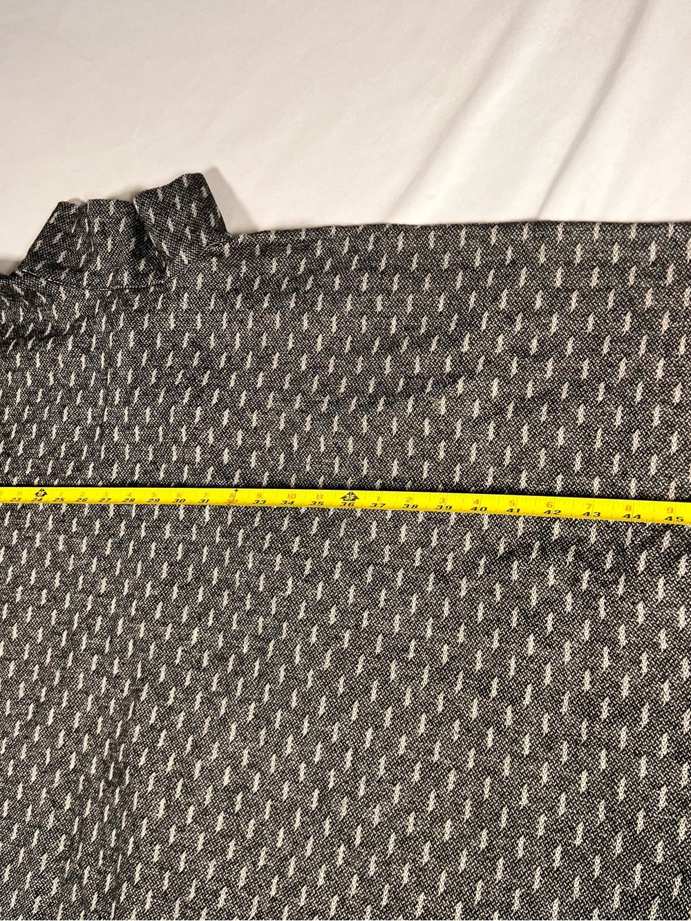 Grey patterned poncho - Picture 14 of 14
